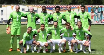 C7娱乐app-包含阿贾克斯意欲反弹，欧冠决赛前夕苦练技术的词条