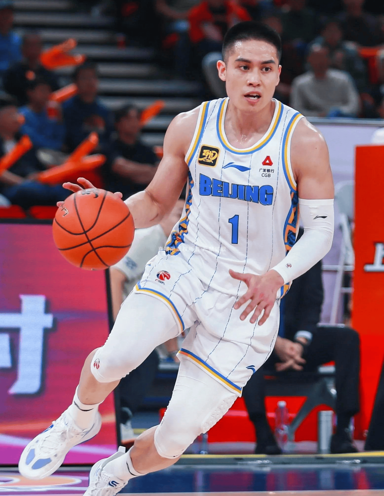 京城德比中国安力挫北控，登顶积分榜的简单介绍