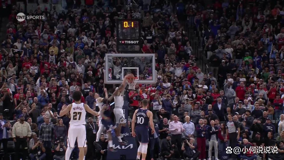 在线娱乐-篮球比赛惊现压哨绝杀，主场球迷疯狂欢呼